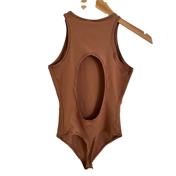 Victoria’s Secret Small Brown Base Layer Thong Bodysuit High Neck Keyhole Back - Picture 2 of 4